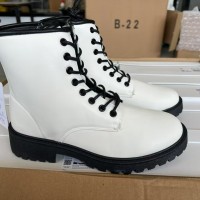 7500 pairs of Martin boots, sizes 35-41 (047)
